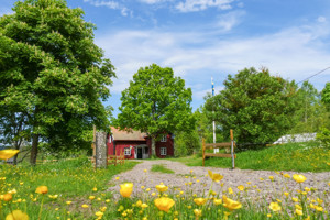 Angelurlaub in Schweden im Ferienhaus Fogelvik mit Sauna und Boot am See fast in Alleinlage.