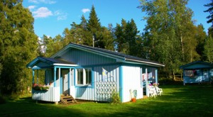 Unser blaues Ferienhaus in Schweden ca. 45m vom See