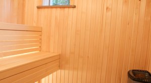 Die moderne Sauna in unserem Ferienhaus in Schweden.