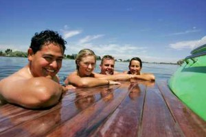 Wenn es zum baden im Vttern See am Vtternstrand in Jnkping zu kalt ist wird in einem der vielen Badeseen gebadet.